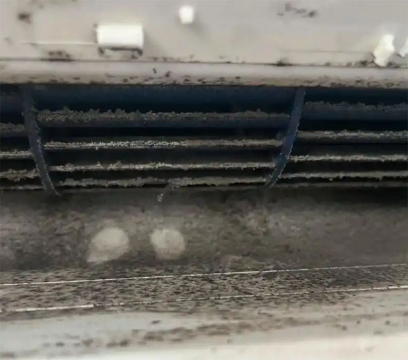 峰峰矿空调吹的风有股烧焦味是怎么回事